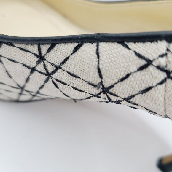 Coach And Four Beige & Black Geometric Peep-Toe Heels Size 8 Canvas 3" Stiletto - Picture 7 of 15